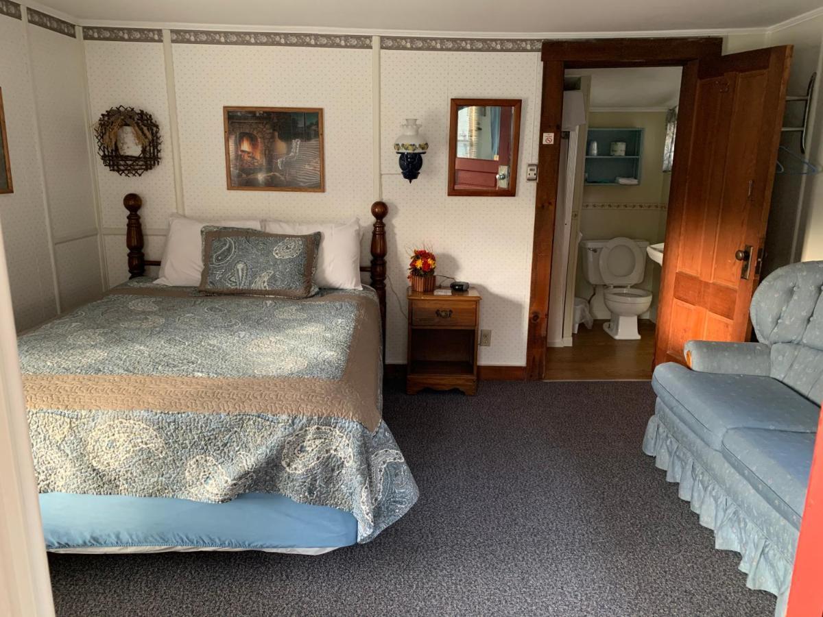 Carrollmotel And 3*